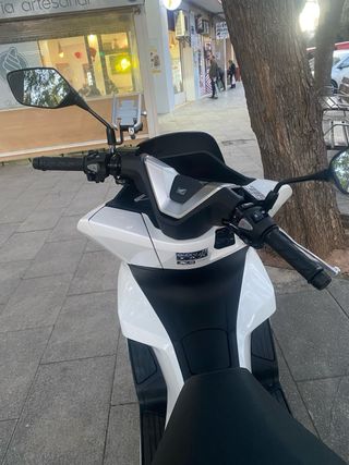 Honda PCX 125 Blanca