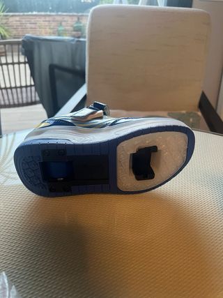 Zapatillas con luces y ruedas T31