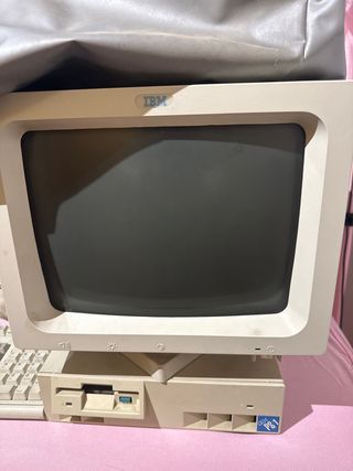 Ordenador IBM PS/1 Vintage