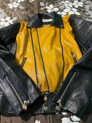 Chaqueta cuero amarilla y negra Talla M