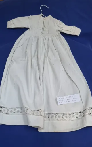 Antiguos faldón y capa bebé de piqué