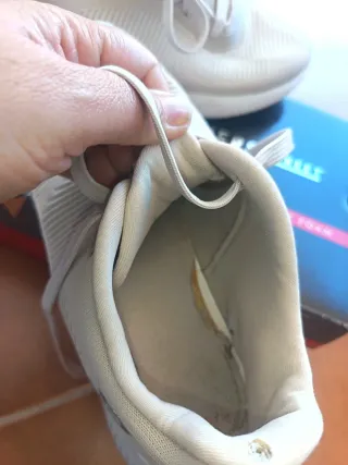 Zapatillas Skechers Beige Mujer