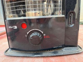 Estufa de pellets Kero negra