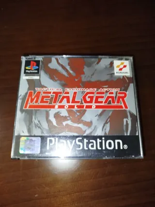 Metal Gear Solid PS1. Juego PAL+ Demo Silent Hill.