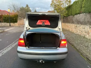 Volkswagen Bora 2001 Mando video.