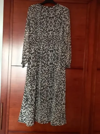Vestido Cortefiel estampado negro y blanco