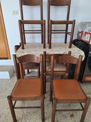 Tavolo cucina con 6 sedie in legno e pelle