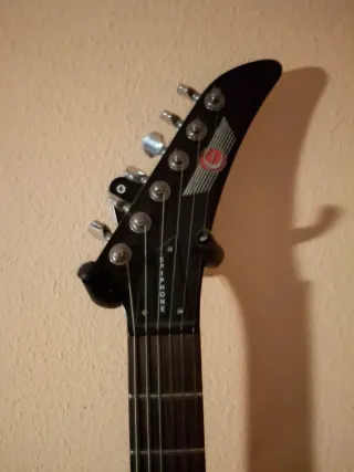 Lote 3 Guitarras Eléctricas + Amplificador