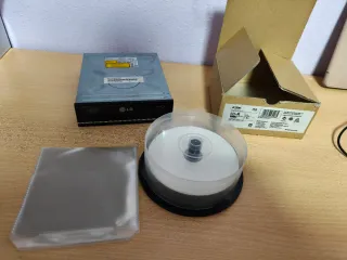 Grabadora LG Blu-ray + 14 Blu-ray Vírgenes