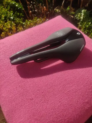 Sillín Prologo Nago R4 PAS Carbono NUEVO