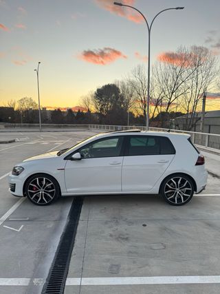 Volkswagen Golf 7 GTI Performance