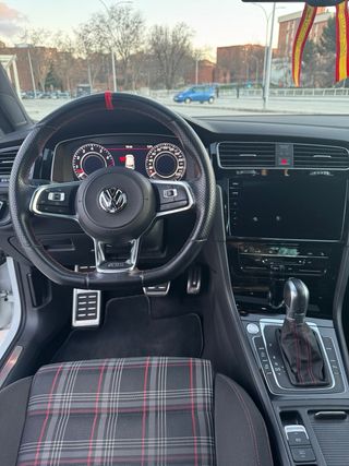 Volkswagen Golf 7 GTI Performance