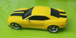 Coche a escala 1/24