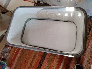 Mini cuna de viaje convertible Onna