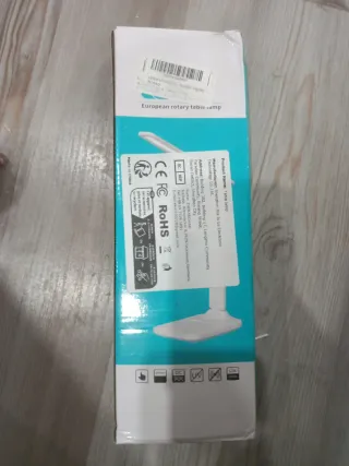 Lámpara de mesa LED giratoria europea
