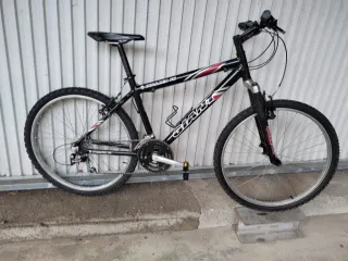 Bicicleta Giant Boulder FS Aro 26