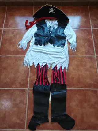 Lote 19 Accesorios Disfraces Máscaras Pelucas etc.