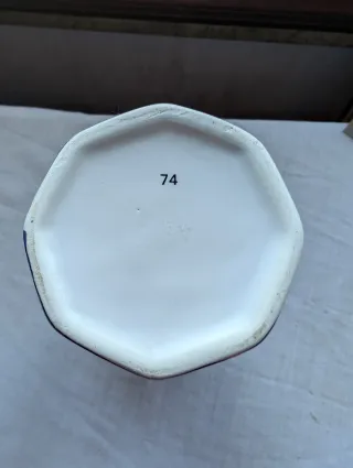 Jarrón de porcelana con diseño de pavo real