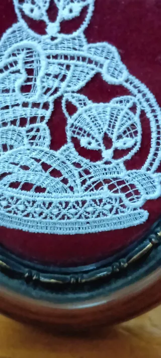 Cuadro Encaje Bolillos Gatos Artesanal