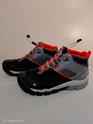 Botas de montaña Decathlon talla 37