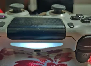 PS4 Slim Blanca + 2 Mandos Originales