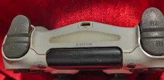 PS4 Slim Blanca + 2 Mandos Originales