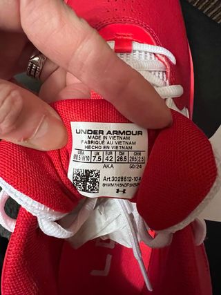 Zapatilla BASKET Under Armour Talla 42 Roja/Blanca