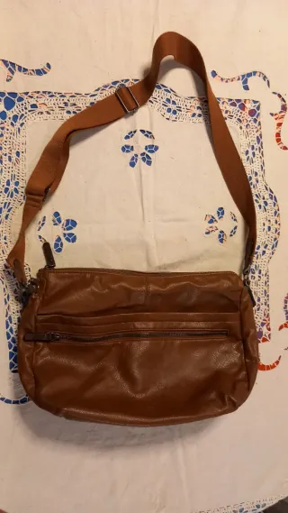 2 Bolsos Marrón y Negro bandolera