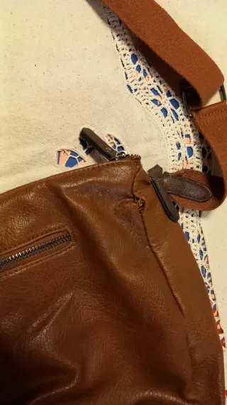 2 Bolsos Marrón y Negro bandolera