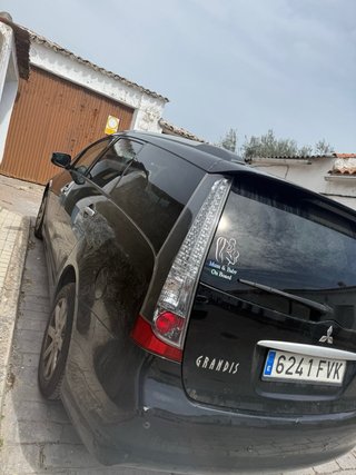 Mitsubishi Grandis 2008