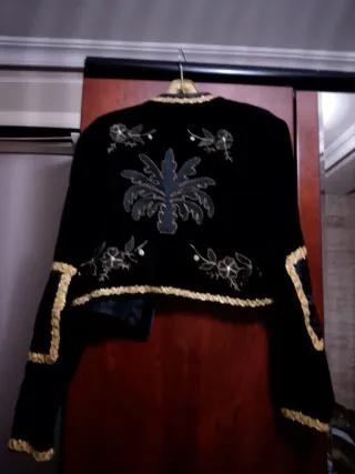 Traje completo Contrabandista Negro Bordado Dorado