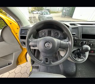 Volkswagen Transporter T5 2012
