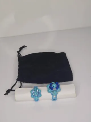 Anillos de bisutería azules