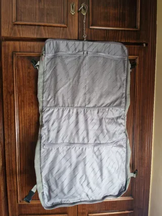 Maleta Portatrajes Faraway Gris/Marrón