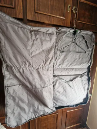 Maleta Portatrajes Faraway Gris/Marrón