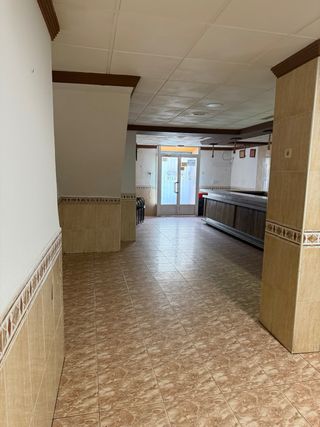 SE ALQUILA BAR EN ANICETO COLOMA ALMANSA