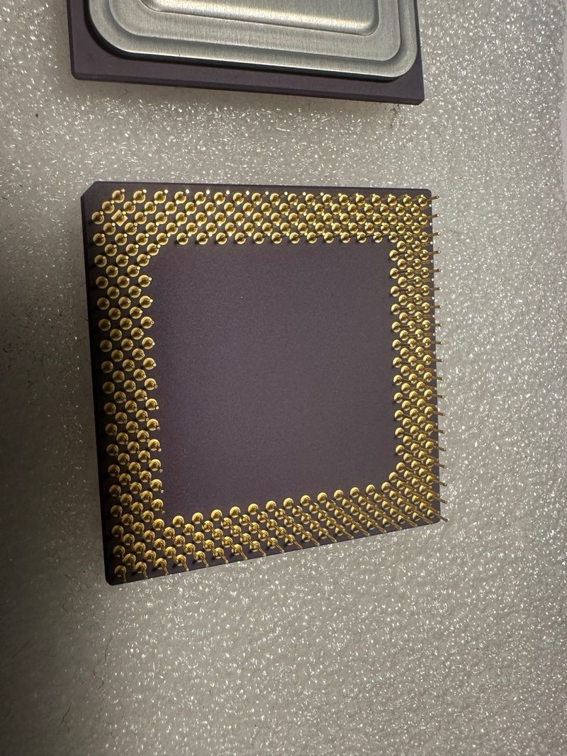 Procesador antiguo AMD k6-III+ 400 atz afbeelding 4