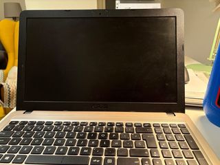 Portátil ASUS X540U i3 8GB RAM 512GB SSD