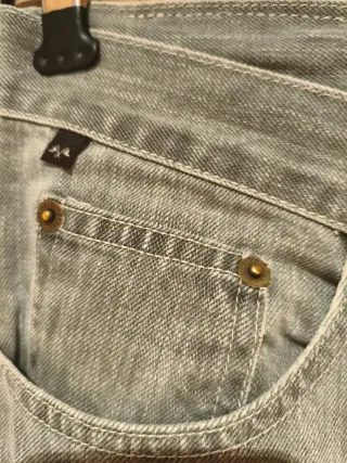 Pantalón vaquero Thomas Burberry gris