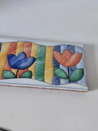 Azulejo Decorativo em Cerâmica – Motivo Floral