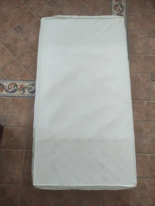 Colchón para cuna blanco