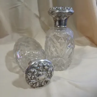 Conjunto 2 botellas perfume cristal tallado