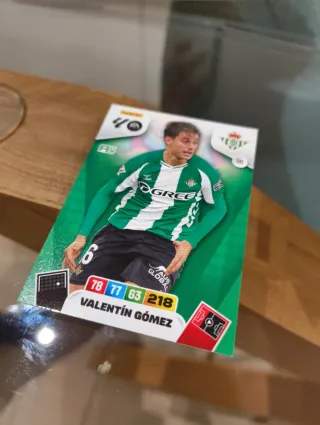 Cromo Kiko Femenía Adrenalyn XL 25-26