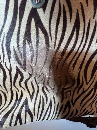 Bolso de piel con estampado cebra