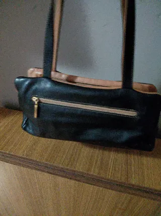Bolso Negro y Marrón