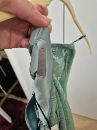 Falda Guess lentejuelas verde Talla M