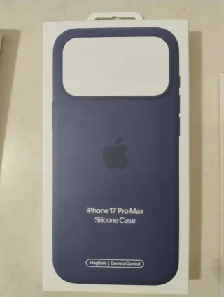 Cover Silicone iPhone 17 Pro Max MagSafe