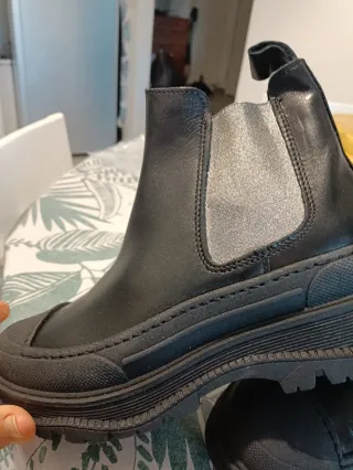 Scarponcini donna Alesya neri