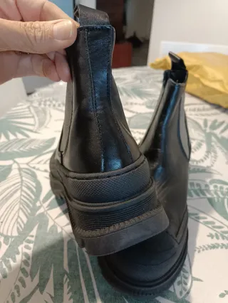 Scarponcini donna Alesya neri