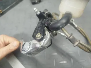 Bomba de freno Nissin